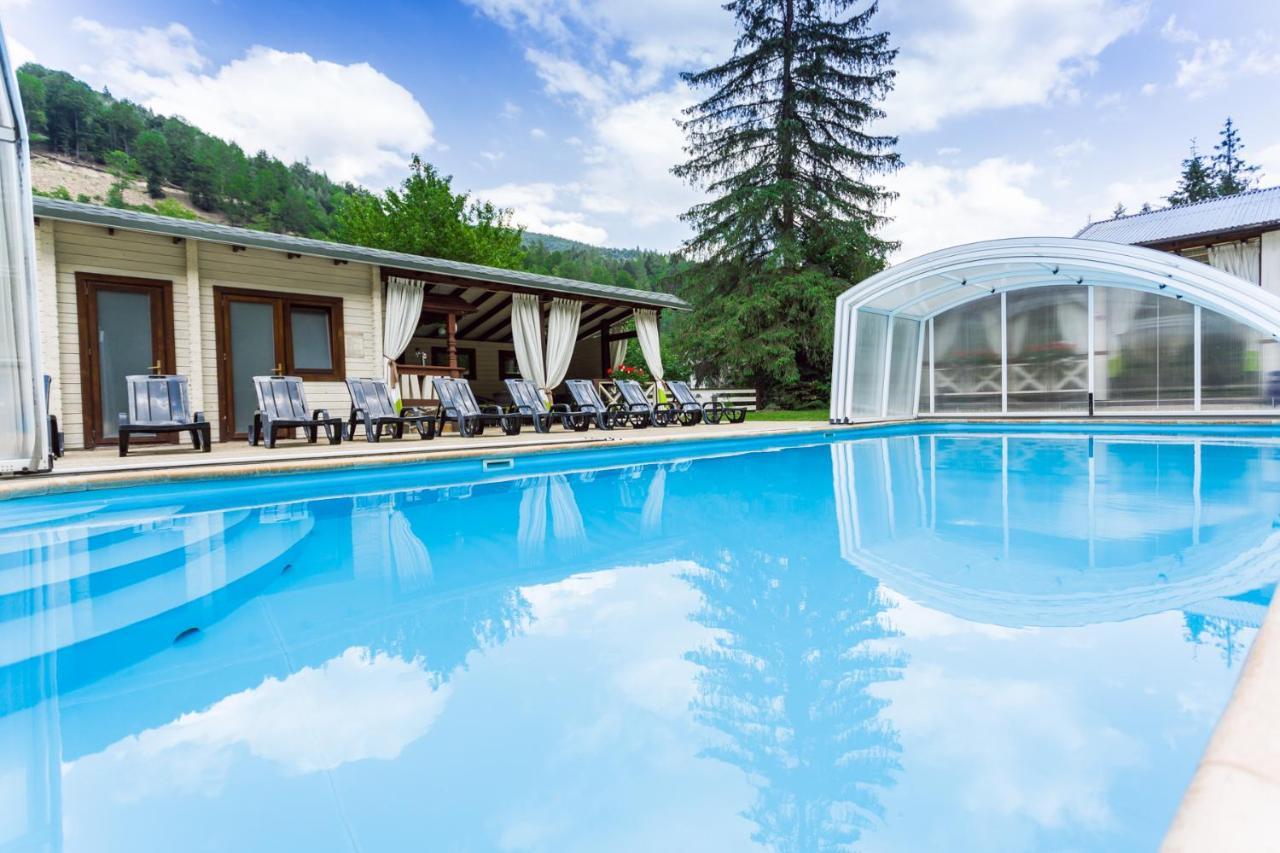 Hotel Tsarynka Eco Complex Slawske Exterior foto